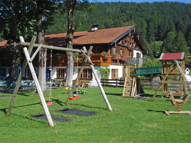 Spielplatz1_bearbeitet